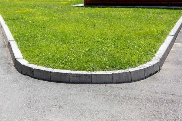 Sidewalk with edging